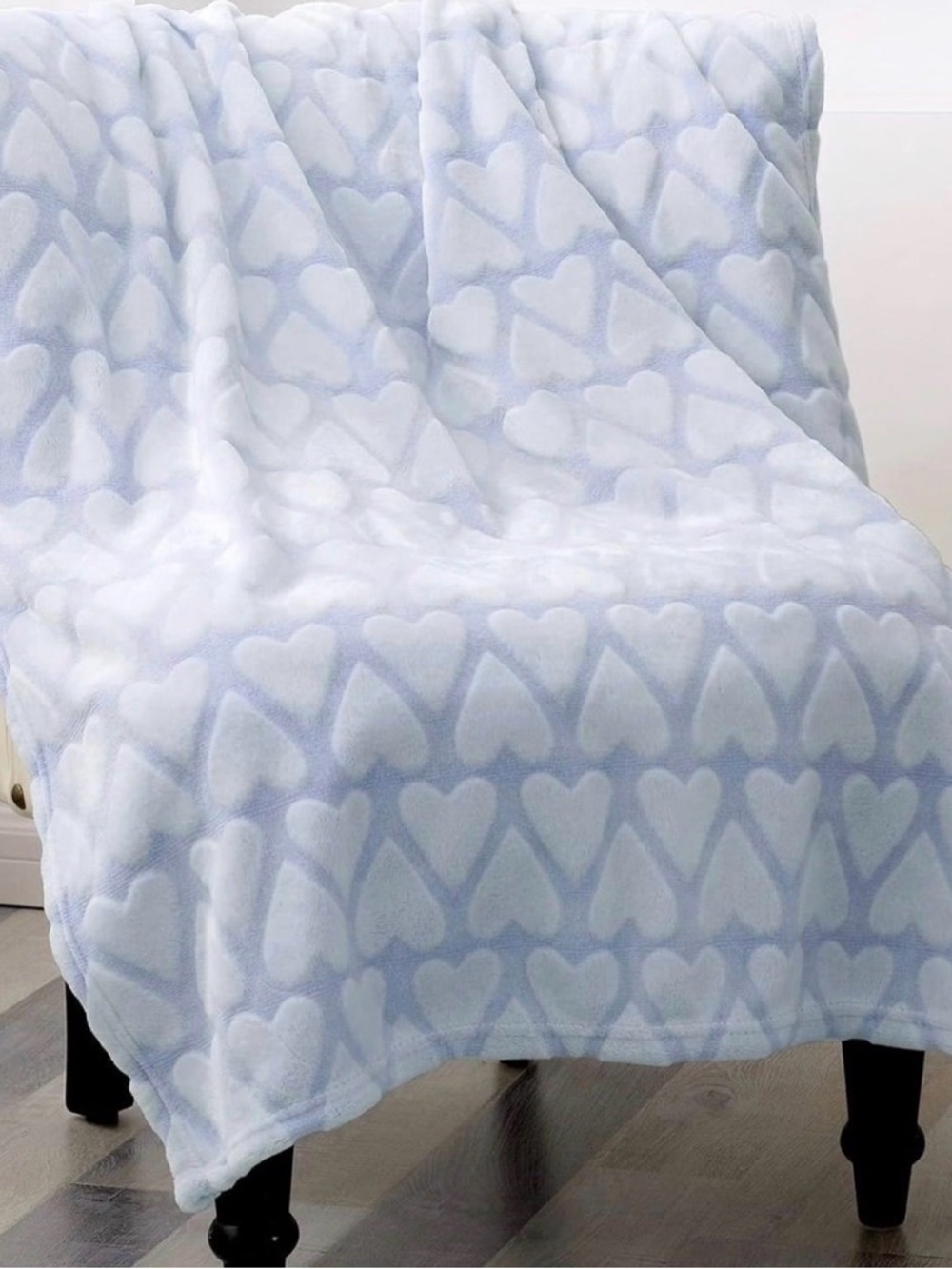 Plush Heart Pattern Throw Blanket - Light Blue